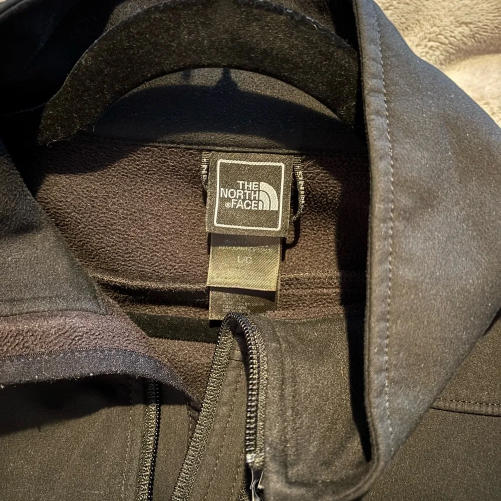 The North Face Men's Apex Bionic Jacket in black, size L